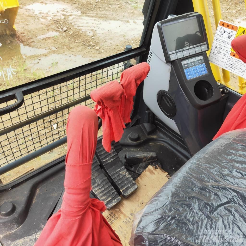 Komatsu PC200-8 Гусеничні екскаватори
