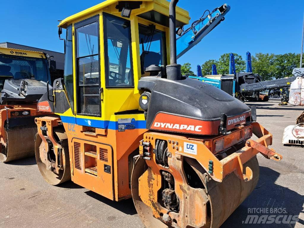 Dynapac CG233HF Котки тротуарні