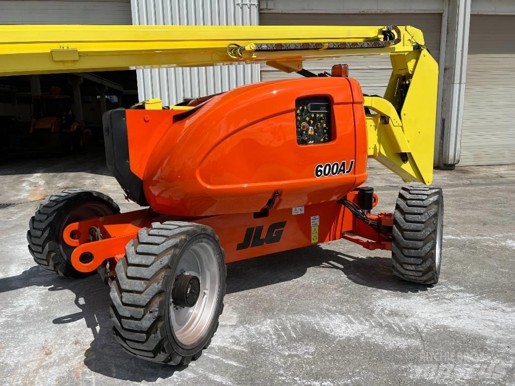 JLG 600 AJ Колінчаті підйомники