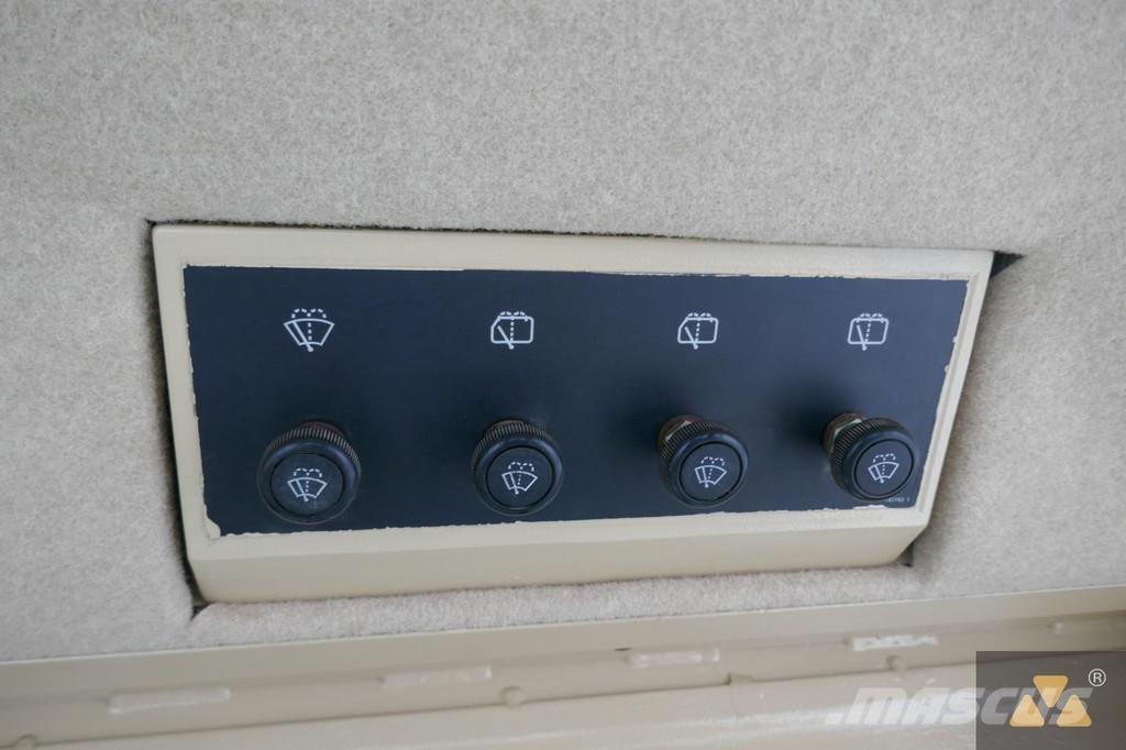 CAT D9R Ex-army Гусеничні бульдозери