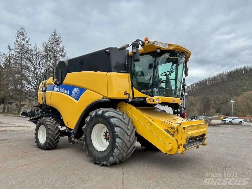 New Holland CX 8080 Зернозбиральні комбайни