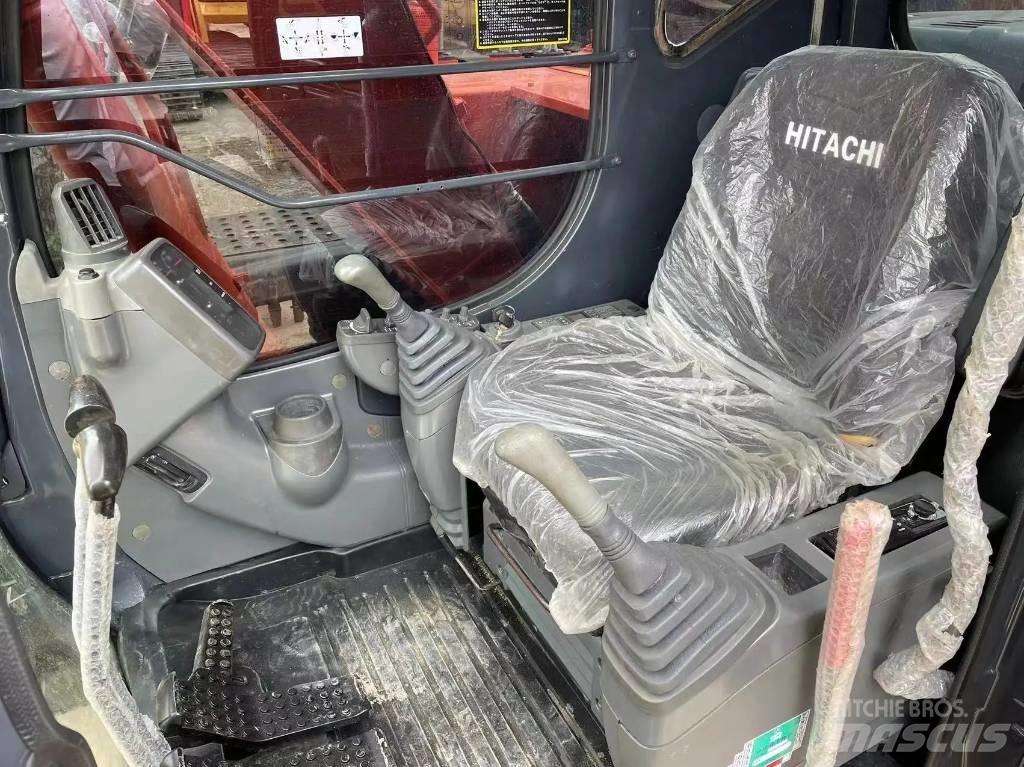 Hitachi ZX120 Гусеничні екскаватори