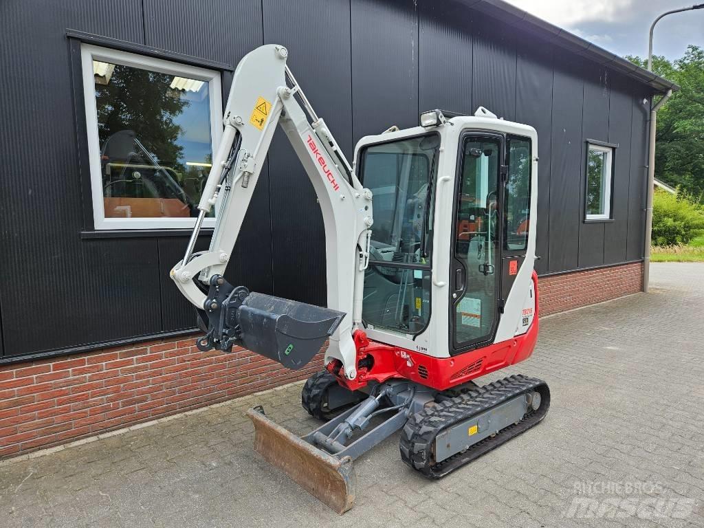 Takeuchi TB 216 Міні-екскаватори < 7т