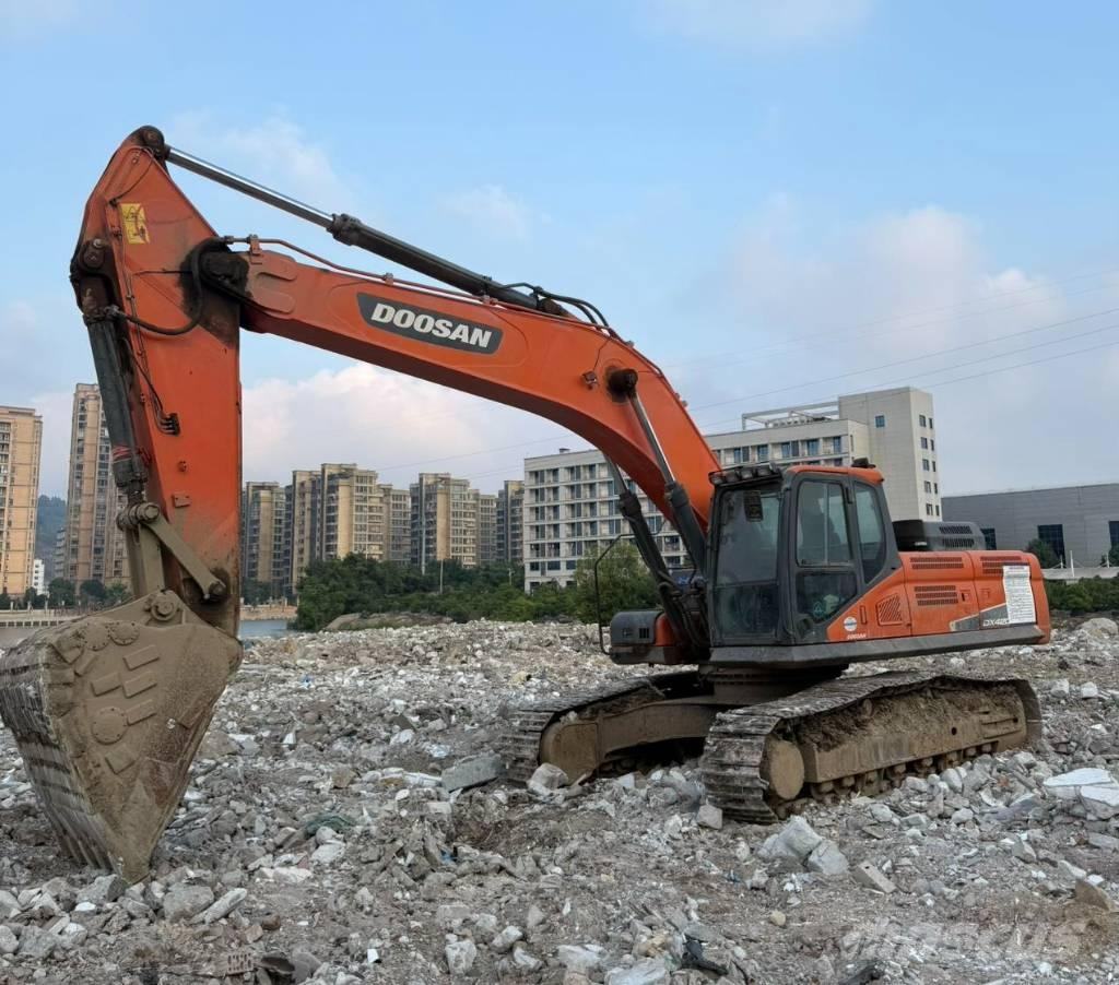 Doosan DX380LC-9C Гусеничні екскаватори