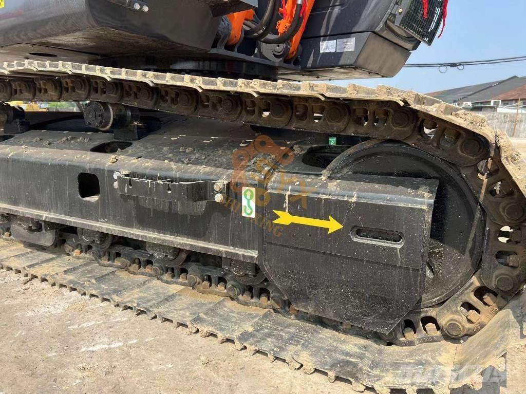 Hitachi ZX 200-3G Гусеничні екскаватори