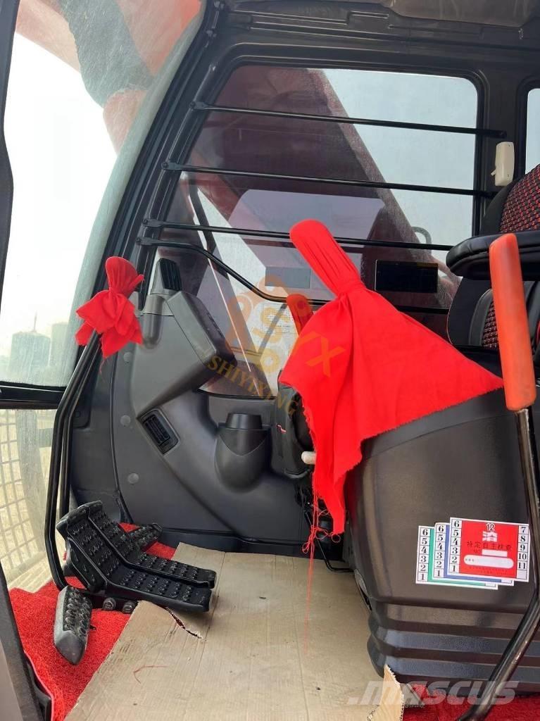 Hitachi ZX 200-3G Гусеничні екскаватори