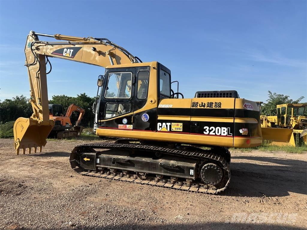 CAT 320 B Гусеничні екскаватори