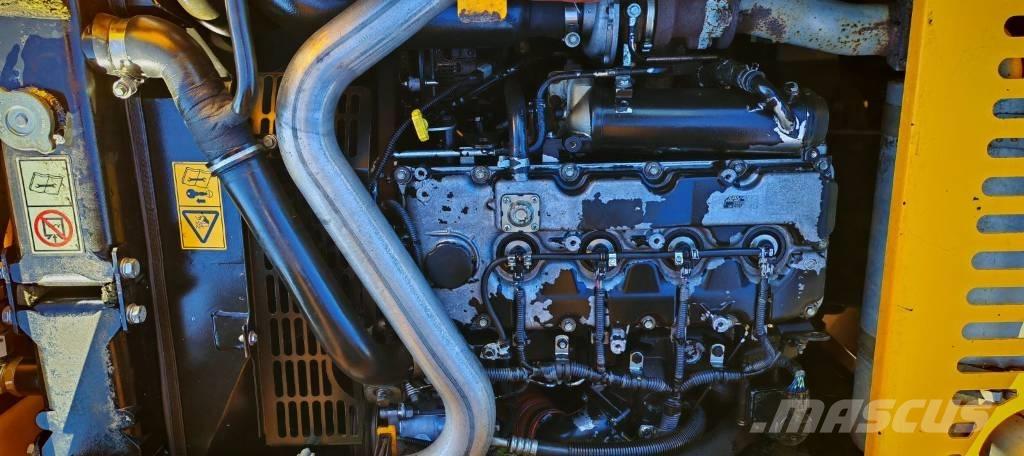 JCB JS 145 W Колісні екскаватори