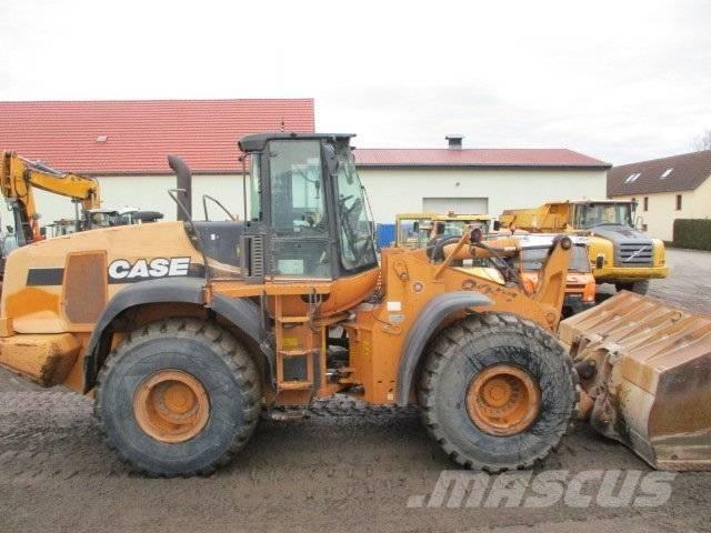 CASE 921 E  721 821 Фронтальні навантажувачі