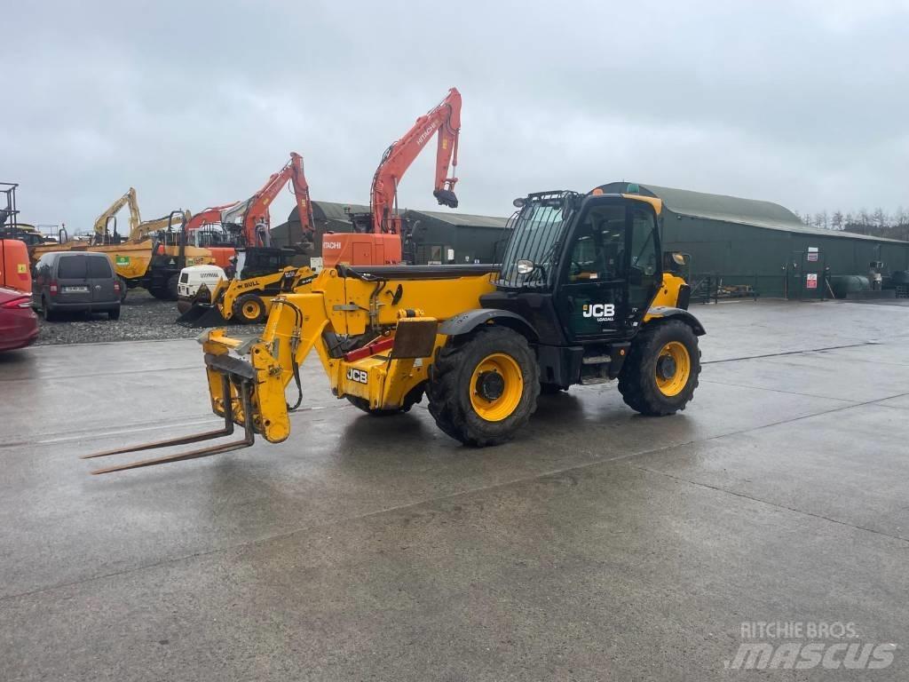 JCB 540-140 Телескопічні навантажувачі