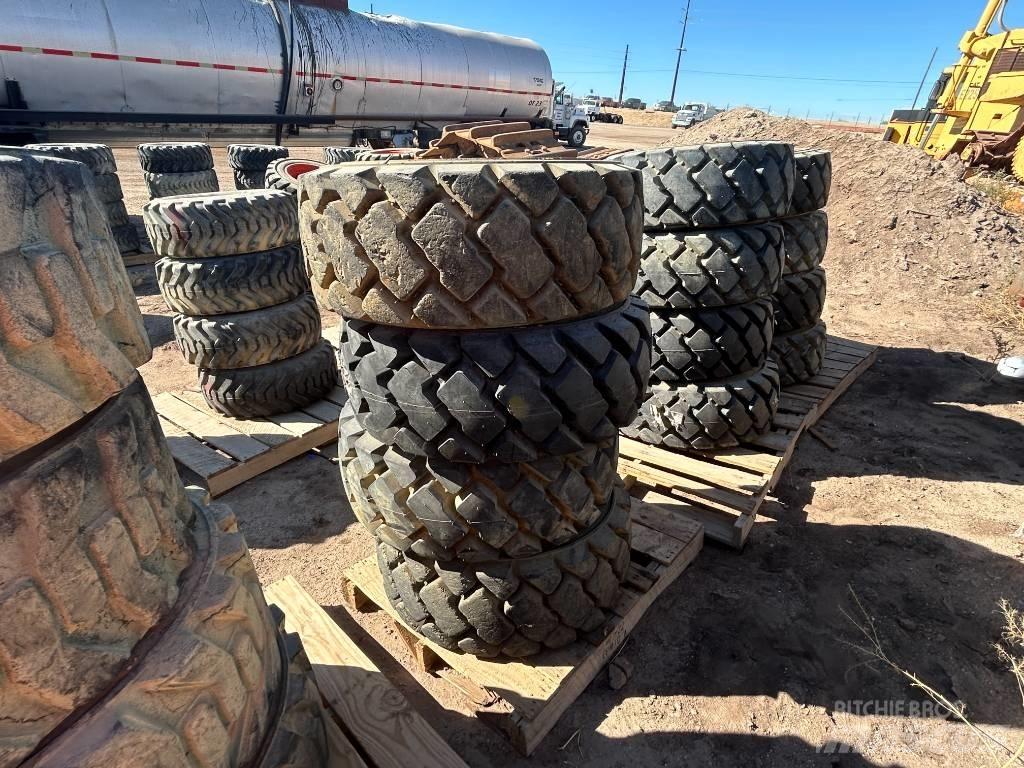 Bobcat 12x16.5 Tires Шини