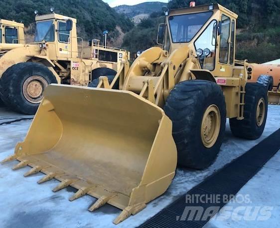 CAT 966 Фронтальні навантажувачі