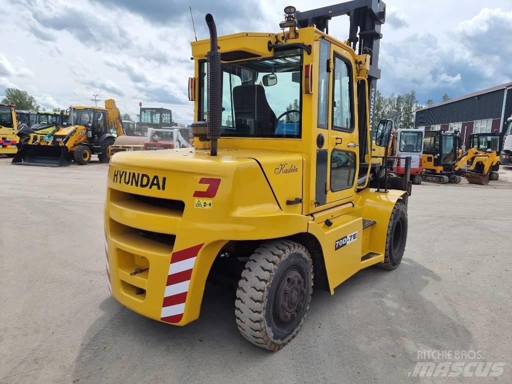 Hyundai 70 D-7 E Дизельні навантажувачі
