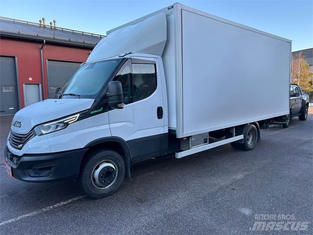 Iveco Daily Панельні фургони