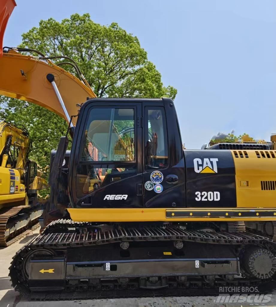CAT 320 D Гусеничні екскаватори