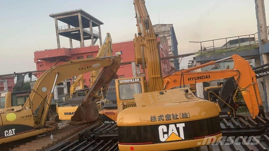 CAT 320 C Екскаватори-амфібії