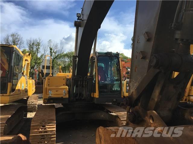 Volvo EC210B Гусеничні екскаватори