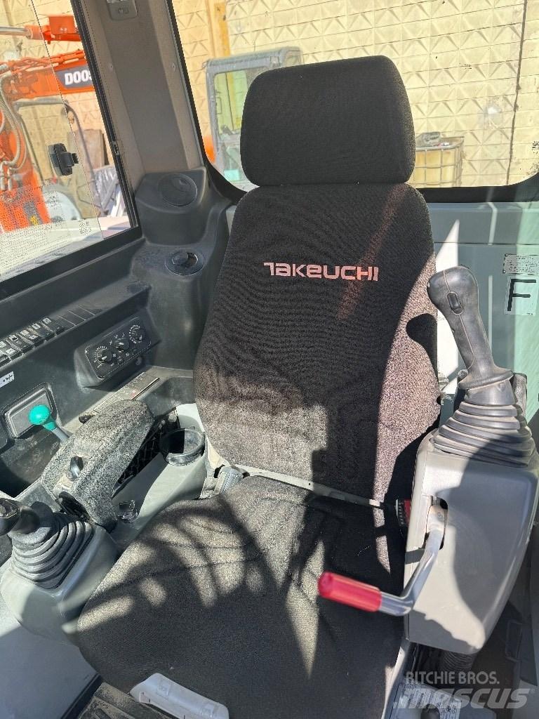 Takeuchi TB290 Середні екскаватори 7т. - 12т.