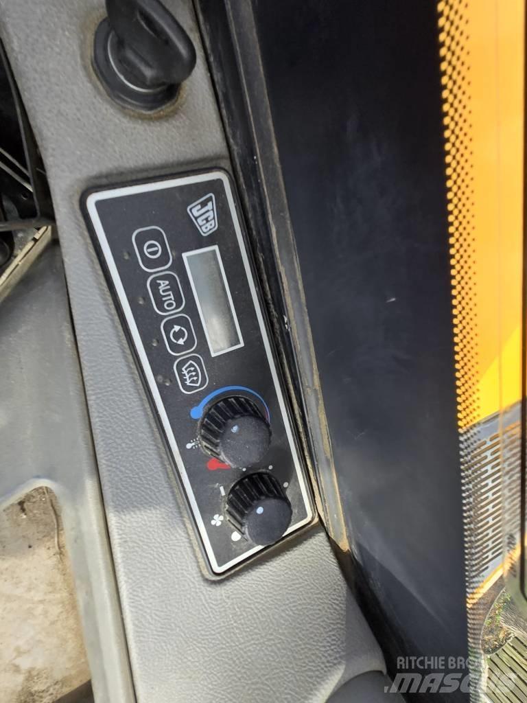 JCB 110 W Hydradig Колісні екскаватори