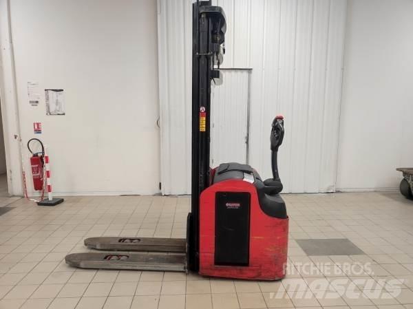 Manitou ES616 AC Самохідні електроштабелери