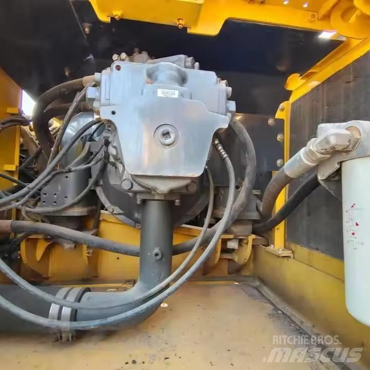Komatsu PC360 Гусеничні екскаватори