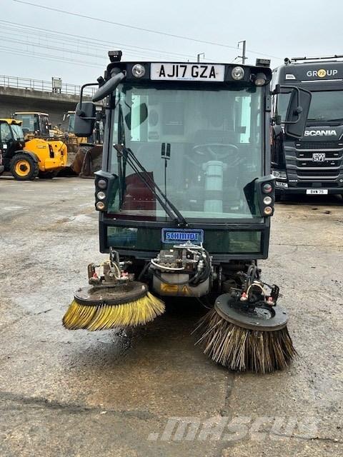 Schmidt Compact 200 Підмітальні машини