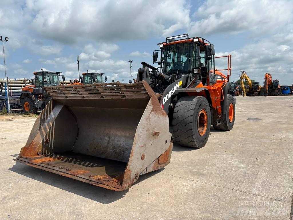 Doosan DL 300-5 Фронтальні навантажувачі