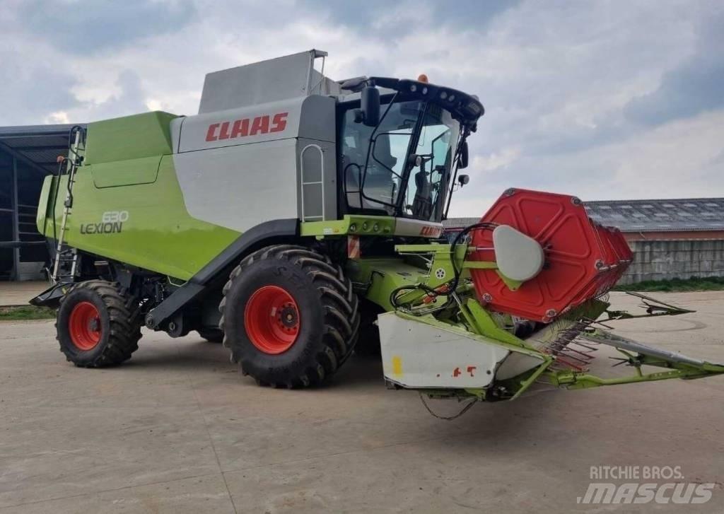 CLAAS Lexion 630 Зернозбиральні комбайни