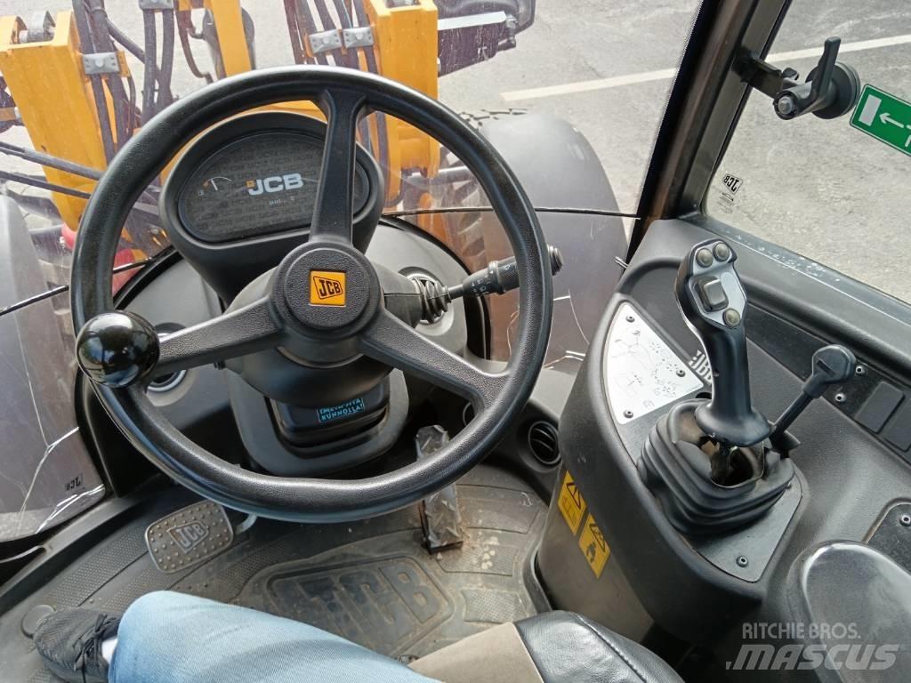 JCB 406 Фронтальні навантажувачі