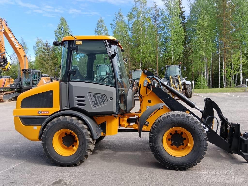 JCB 406 Фронтальні навантажувачі