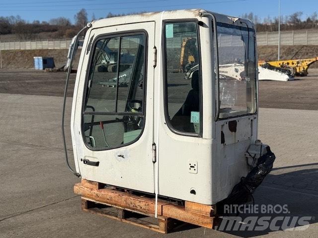 Liebherr A 924 C CAB Кабіна