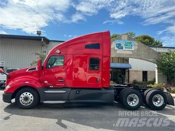 Kenworth T680 Тягачі