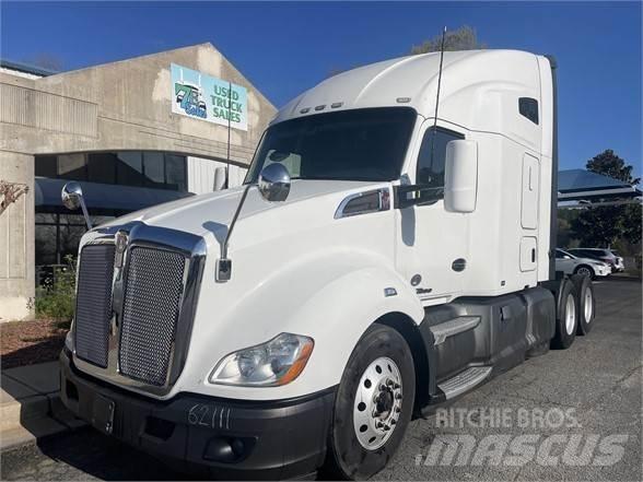 Kenworth T680 Тягачі