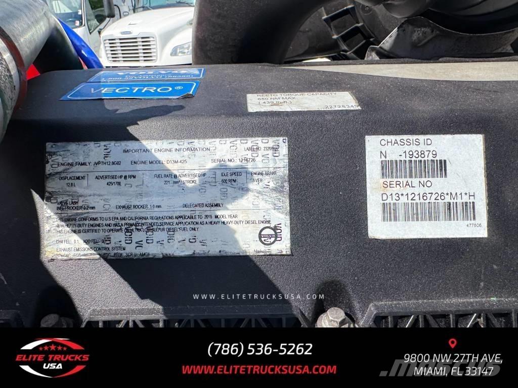 Volvo Commercial VNL Тягачі