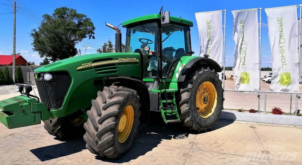 John Deere 7720 Трактори