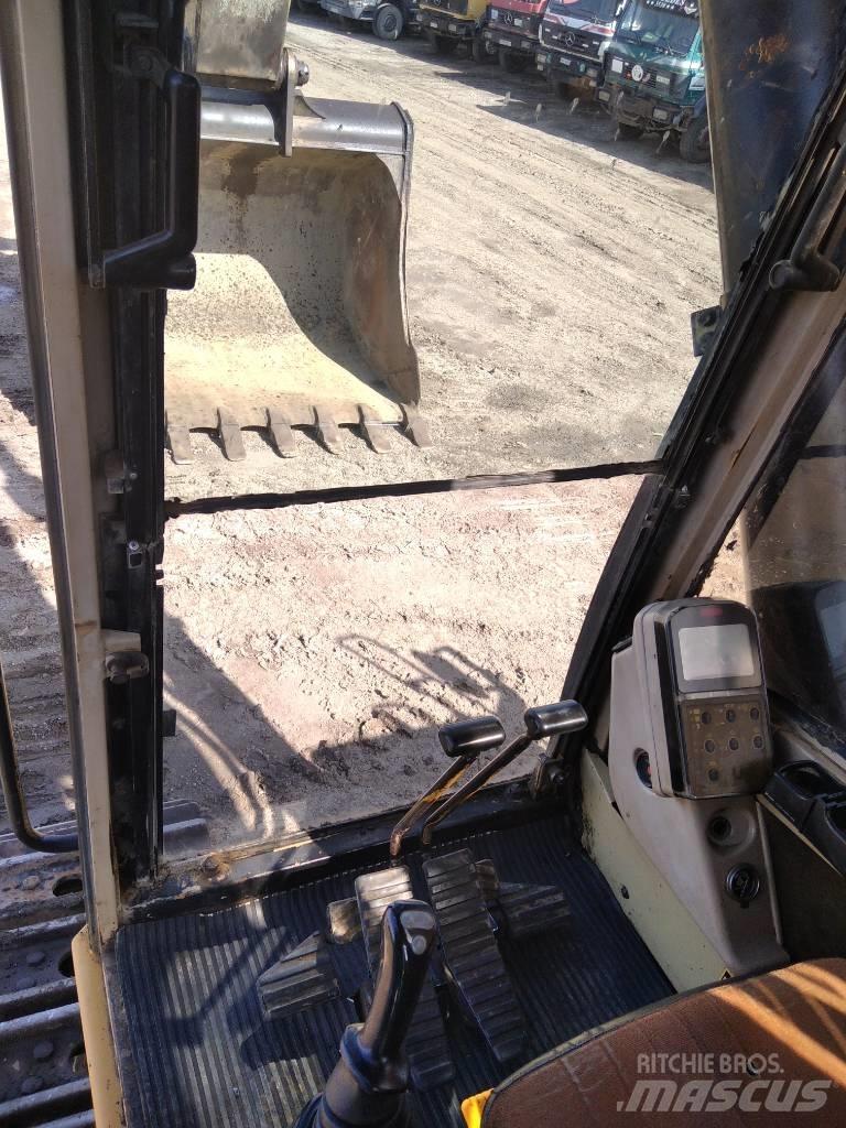 CAT 375 ME Гусеничні екскаватори