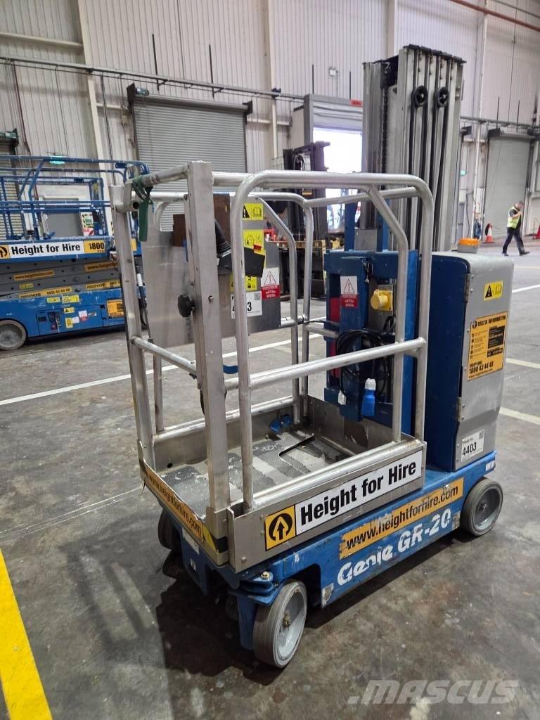 Genie GR 20 Вертикальні щоглові підйомники