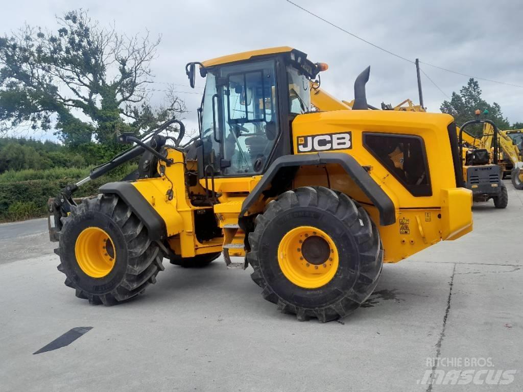 JCB 427 Телескопічний навантажувач
