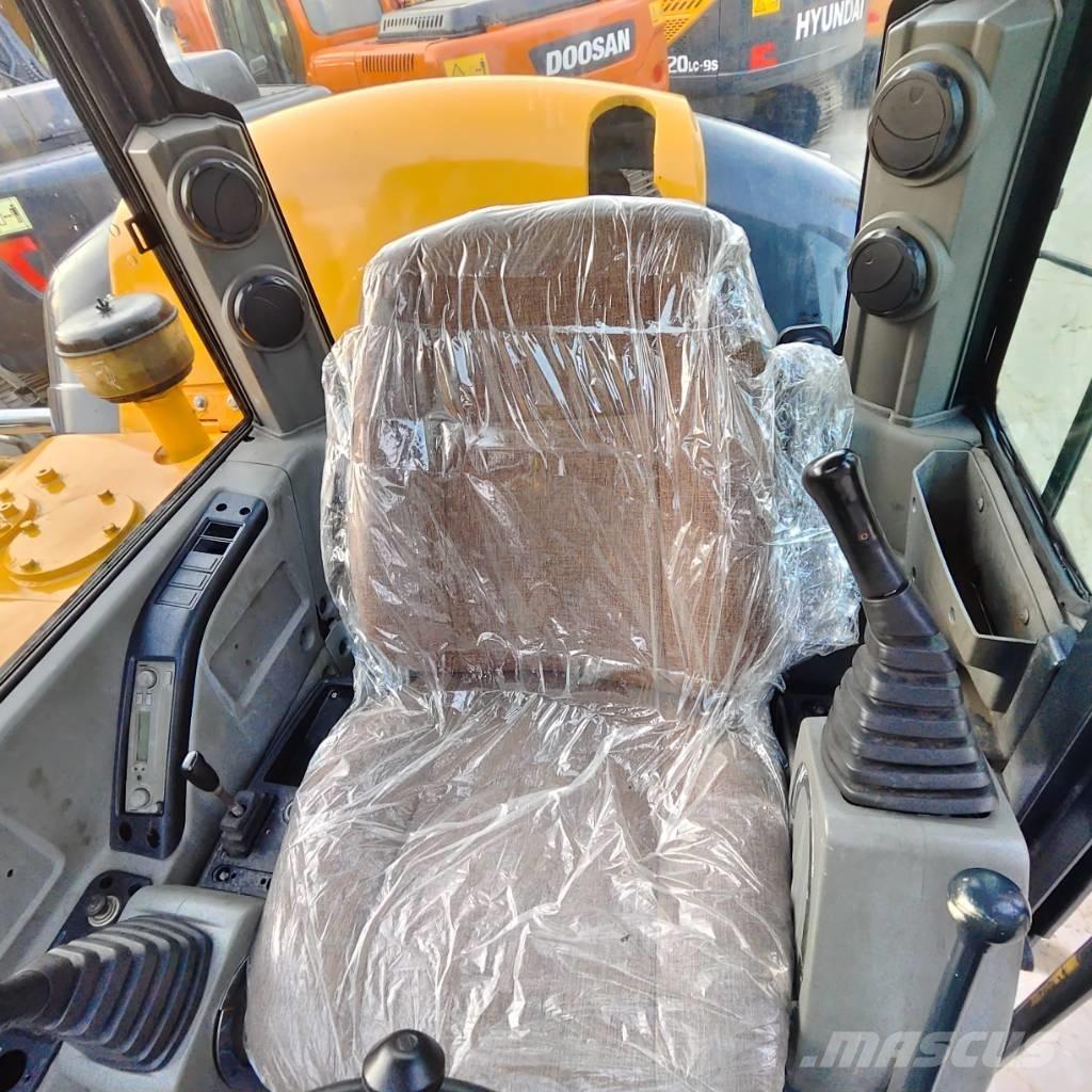 Hyundai Robex 60-7 Колісні екскаватори