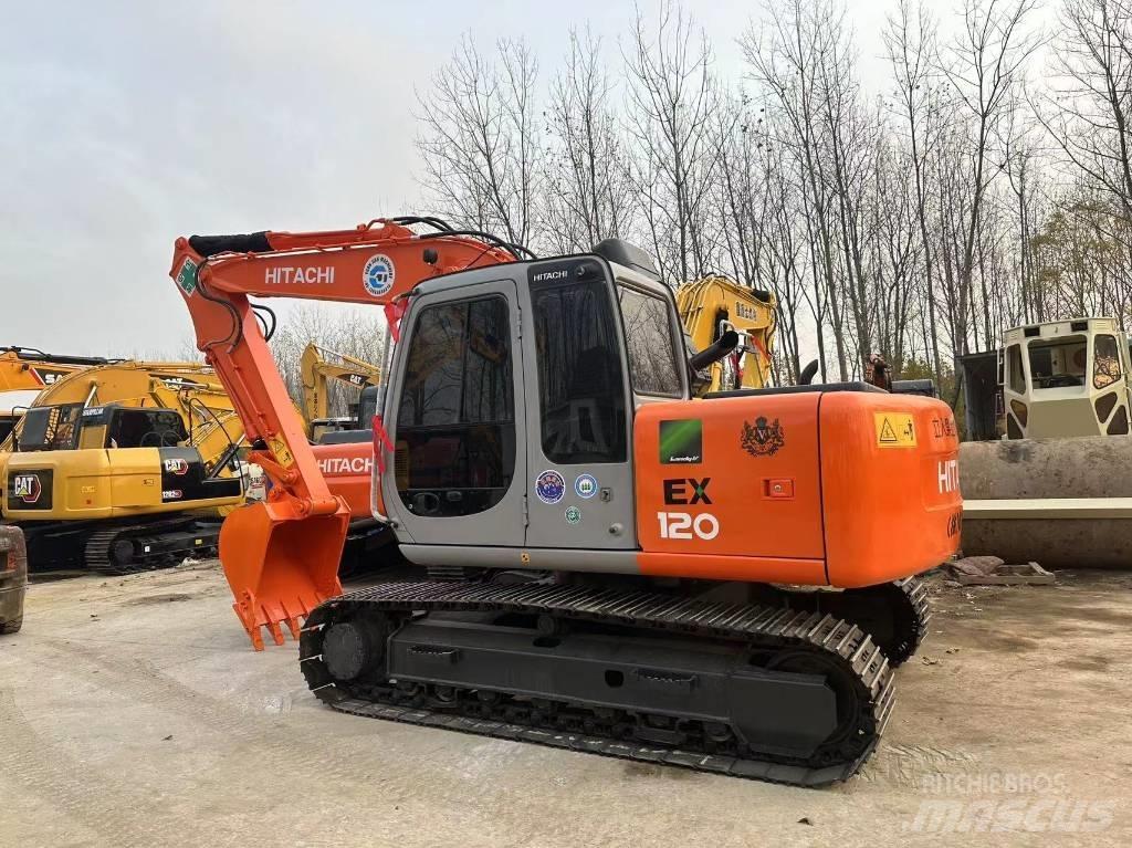 Hitachi EX120 Гусеничні екскаватори