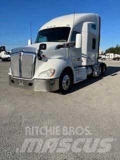 Kenworth T680 Тягачі