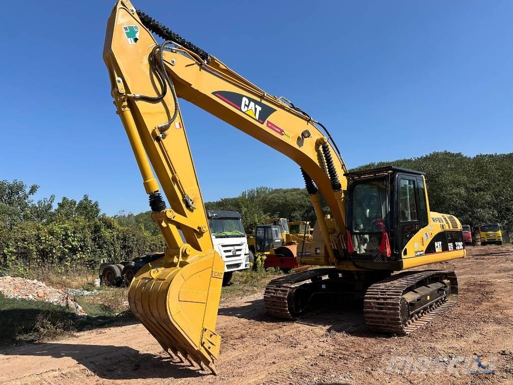 CAT 320 C Гусеничні екскаватори