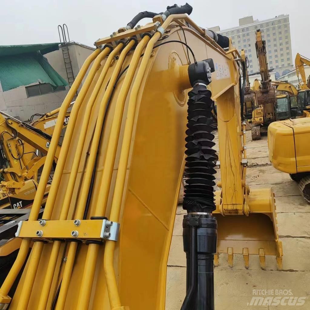 CAT 336D2L Гусеничні екскаватори