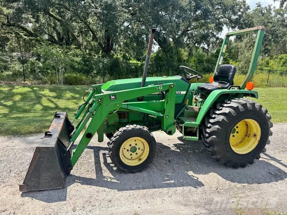 John Deere 790 Трактори