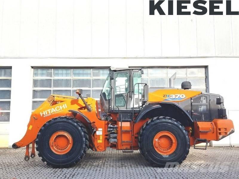 Hitachi ZW 370-6 Фронтальні навантажувачі