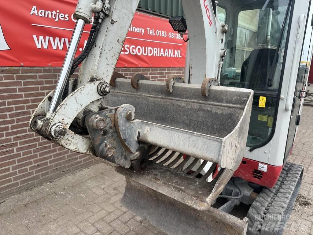 Takeuchi TB216 Міні-екскаватори < 7т
