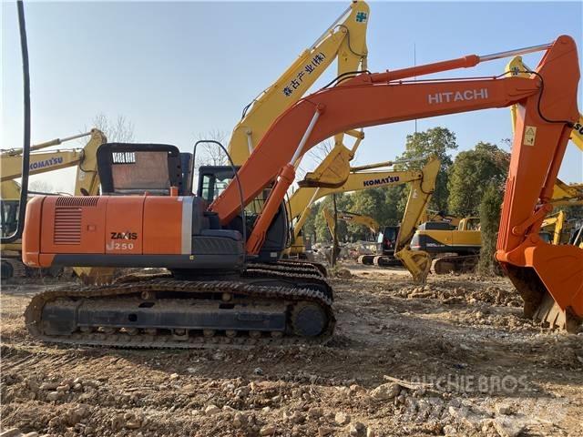 Hitachi ZX250 Гусеничні екскаватори