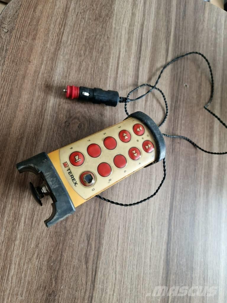 Terex Pegson XR 400 Мобільні дробарки