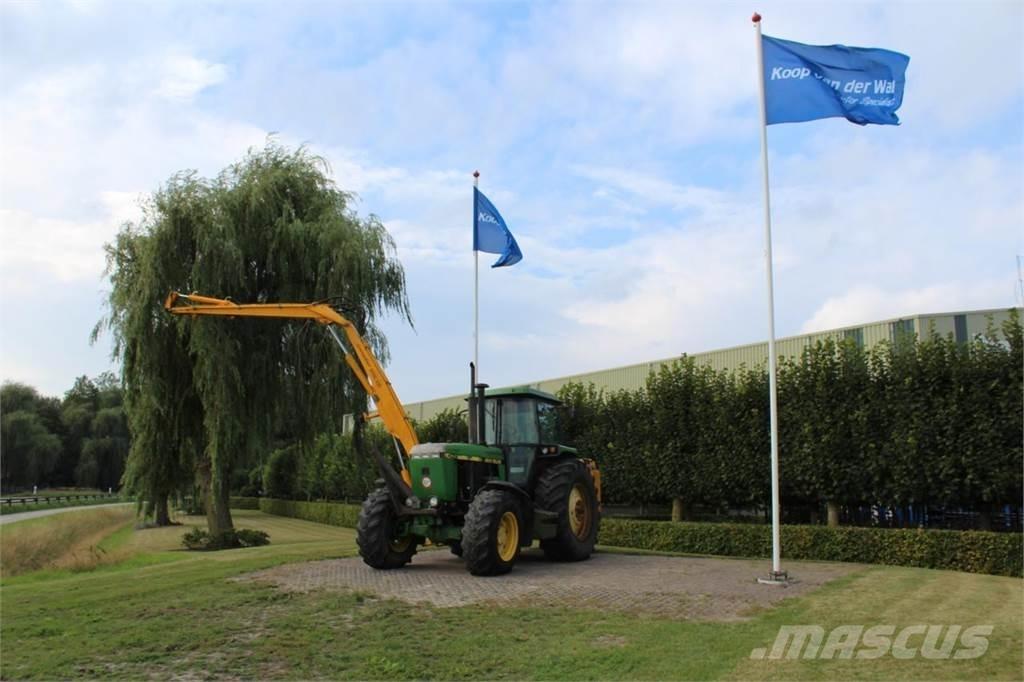 John Deere 4055 Трактори