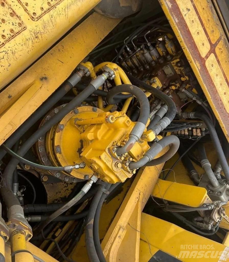 Komatsu PC 450 LC-8 Гусеничні екскаватори